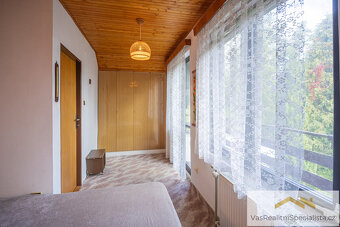 Ráj klidu a přírody: rovinatý pozemek s rekreačním objektem - 18