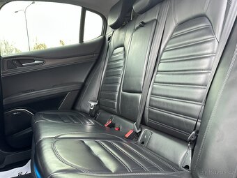 Alfa Romeo Stelvio 2017 - 18