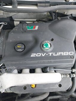 Škoda Octavia RS Combi 1,8i 132 kW - 18
