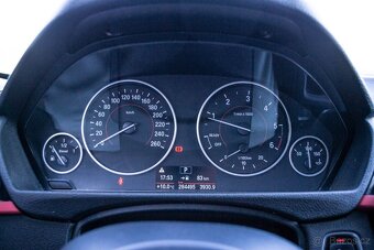BMW Rad 3 Touring 318d A/T Black - 18