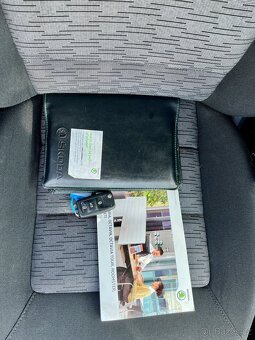 Škoda Octavia II 1.2 TSI 77 kW Navi,Výhřevy,Servis - 18