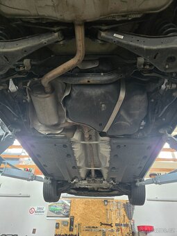 Volkswagen Golf VI 1,4TSi 90kW Highline - 18