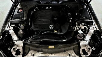 Mercedes-Benz E Class Coupé EQ Hybrid 2020 - 18