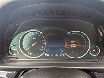 BMW  520dTouring, Manuál - 18