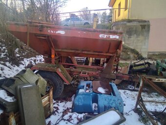 Rozmetadlo průmyslových hnojiv RM 1-072 - 18