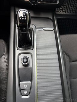 Volvo V60, D3, 2019, manuál - 18