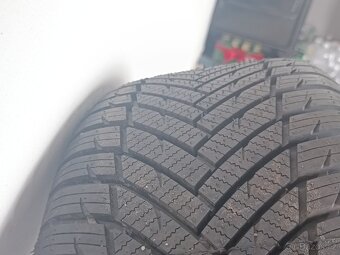 Originál R16 alu na Volvo V40 a S40 - 18