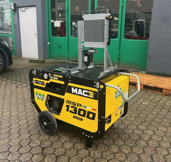 mobilní kompresor zbíječka, krtek, pískování, optika 15 bar - 18