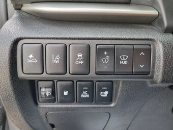 Mitsubishi Eclipse Cross, 2.4 PHEV 4x4 1 - 18