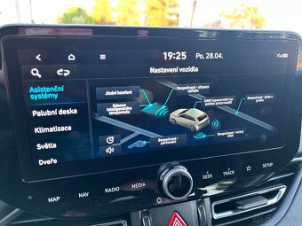 Hyundai i30, 1.6 CRDI 100kw, automat, DPH, 1.majitel, ZÁRUKA - 18