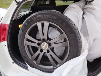 Toyota Auris 1.8 Hybrid Kombi Sports Webasto Panorama Hezká - 18