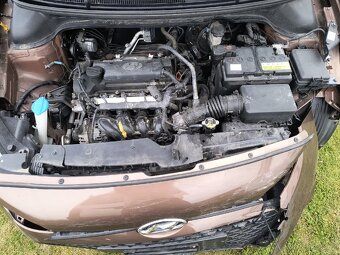 Hyundai i20 1,2i blue - 18