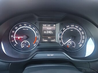Škoda Octavia RS 2.0TDi Xenony Navi kůže Digi Klima Temp - 18
