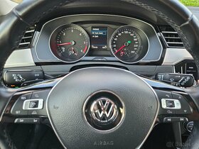 VW PASSAT DSG 2,0TDI 2018 HIGHLINE KŮŽE + KESSY + ACC -DPH - 18