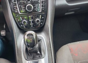 Opel Meriva 1.4T Klima, Tempomat benzín manuál 88 kw - 18