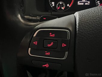 Volkswagen Touran 2.0TDI DSG 7-míst KAMERA TEMPOMAT - 18