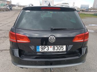 Volkswagen Passat Alltrack 4x4 Manuál 2,0TDi - 18