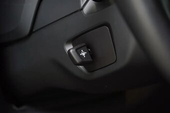 BMW X6, 40i,KOMFORT,KAMERA,ČR,DPH, - 18