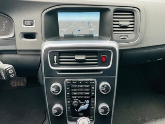 Volvo V60 2.0D 5VÁLEC AUTOMAT LED FACE SENZORY SERVISKA - 18