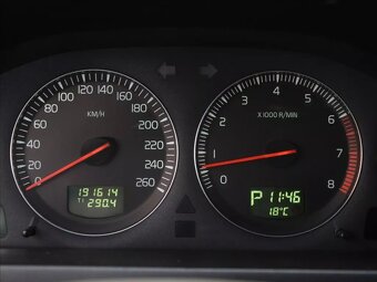 Volvo XC90 2,9 T6 4x4 AT 7-míst 1.majitel 200 kW automat zel - 18