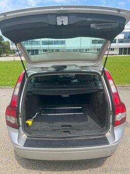 VOLVO V50 2.0D - 18