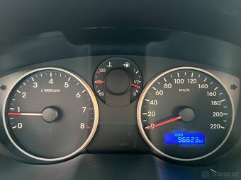 Hyundai i20 1.3 Benzin = Navi, r.v 2013, 96623km, Top Stav = - 18