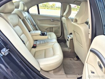 VOLVO S80 D4 120 KW 5-VÁLEC XENON NAVI MANUÁL  1MAJITEL - 18