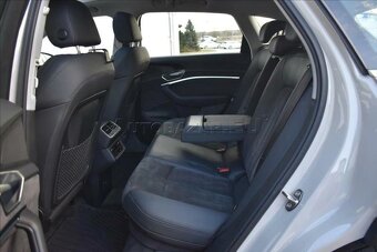 Predám Audi E-tron 55 11/2021 - 18