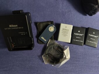Nikon D5300 + 3 objektivy a další příslušenství - 18