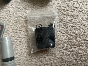 NIKON D2700 a příslušenství - 18