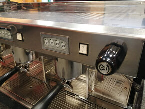 Kávovar ASTORIA FORMA třípákový - 18