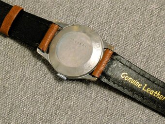 HODINKY PRIM S RELIÉFEM - TYP 50 044 1 - NÁDHERNÉ - 18