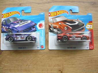 AUTÍČKA HOT WHEELS - 18