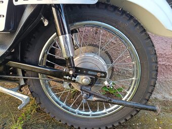 stavba trialu terénní závodní motocykl čz 125 nebo 175 ccm - 18