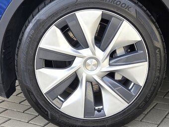 Tesla Model Y Long Range 378Kw 1.majitel - 18