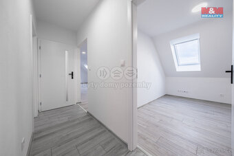 Prodej bytu 4+kk, 93 m², Sedlčany, ul. Nademlýnská - 18