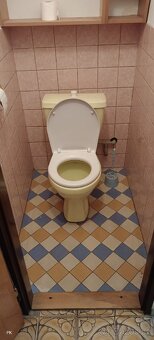 Prodej dvougeneračního řadového rodinného domu - 18
