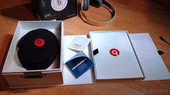 beats. solo 1.0.0 by Dr. Dre - original - 18