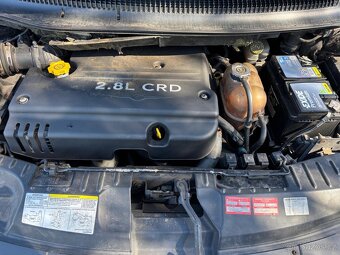 Chrysler Grand Voyager 2.8 CRD Automat 7 Míst - 18