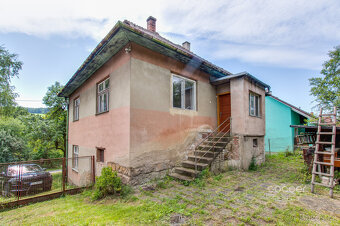 Prodej rodinného domu s velkým stavebním pozemkem - Sehradic - 18