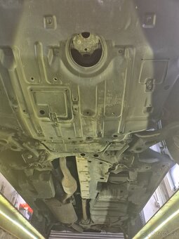 Toyota RAV4,2.2D-4D,100KW,4x4,NEMÁ DPF,BEZ KOROZE,R.V.2007 - 18