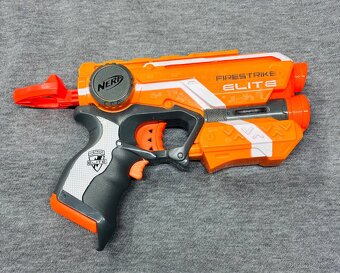 Rozprodej sbírky - plastové pistole - kuš - Hasbro Nerf - 18