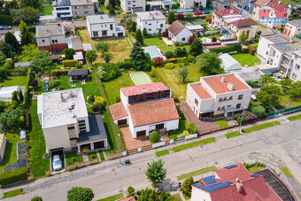 Prodej rodinného domu, 220 m², Pardubice, ul. Mandysova - 18