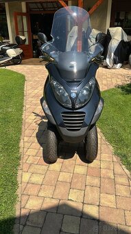 Piaggio MP3 250ie - 18