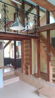 Byt u Riegrových sadů - výhled na Hradčany a okolní střechy - 18