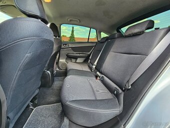 SUBARU XV 2014 1.6 84kW AWD 4x4,TEMPOMAT,VÝHŘEVY,SERVISKA - 18