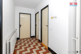 Prodej rodinného domu, 6+2, 1285 m², Bukovka - 18