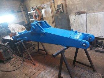Kracejici bagr - 18
