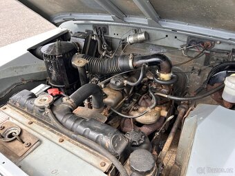 Prodám Land Rover 109 Series III - 18