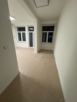 Zdravím hledáme zakázky jsme 2 - 18